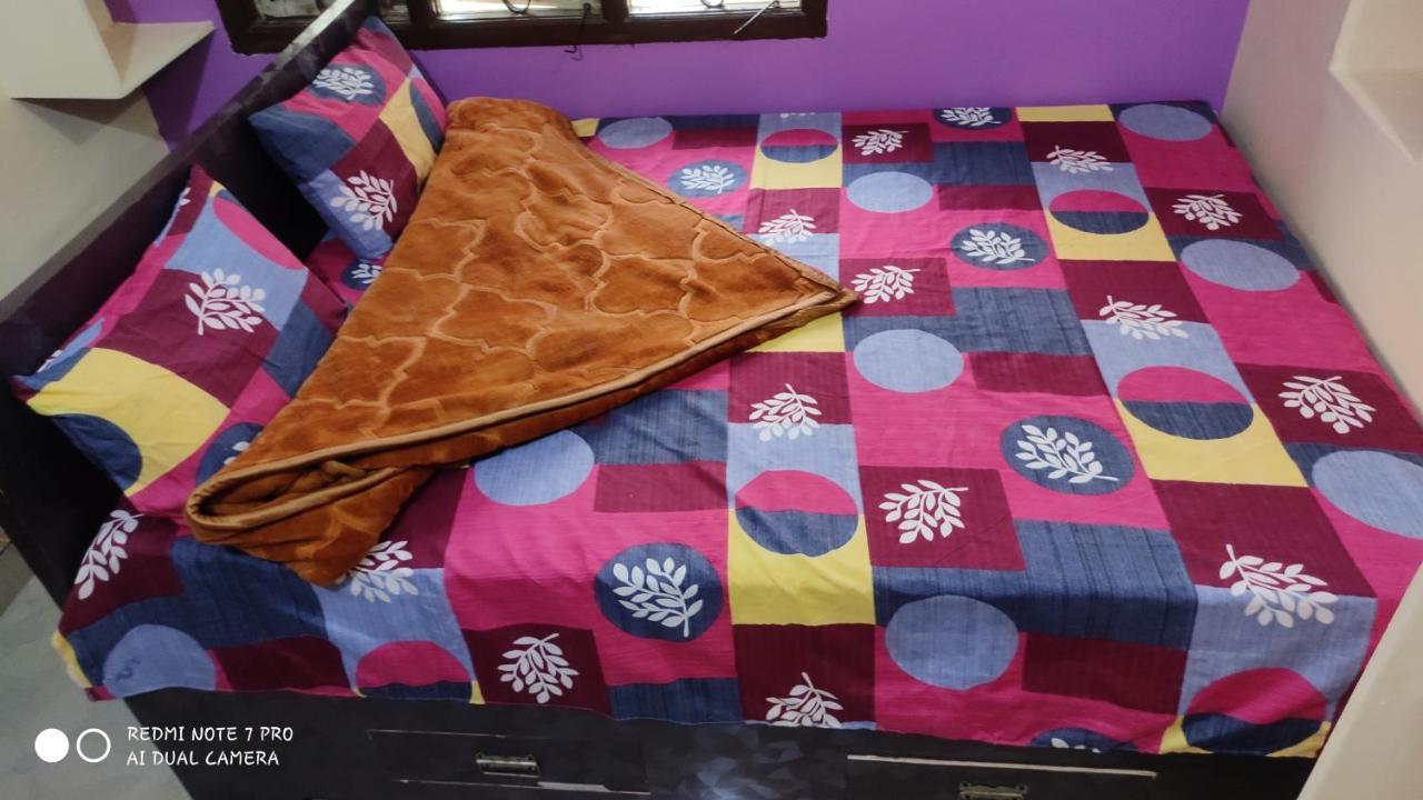 Lohit Homestay Hampi Bagian luar foto