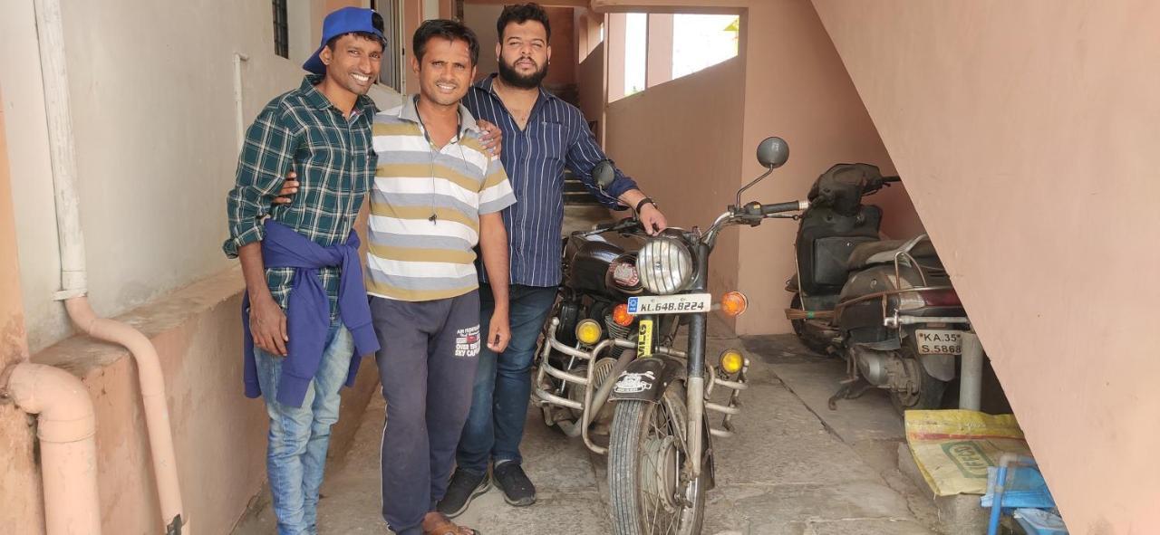 Lohit Homestay Hampi Bagian luar foto