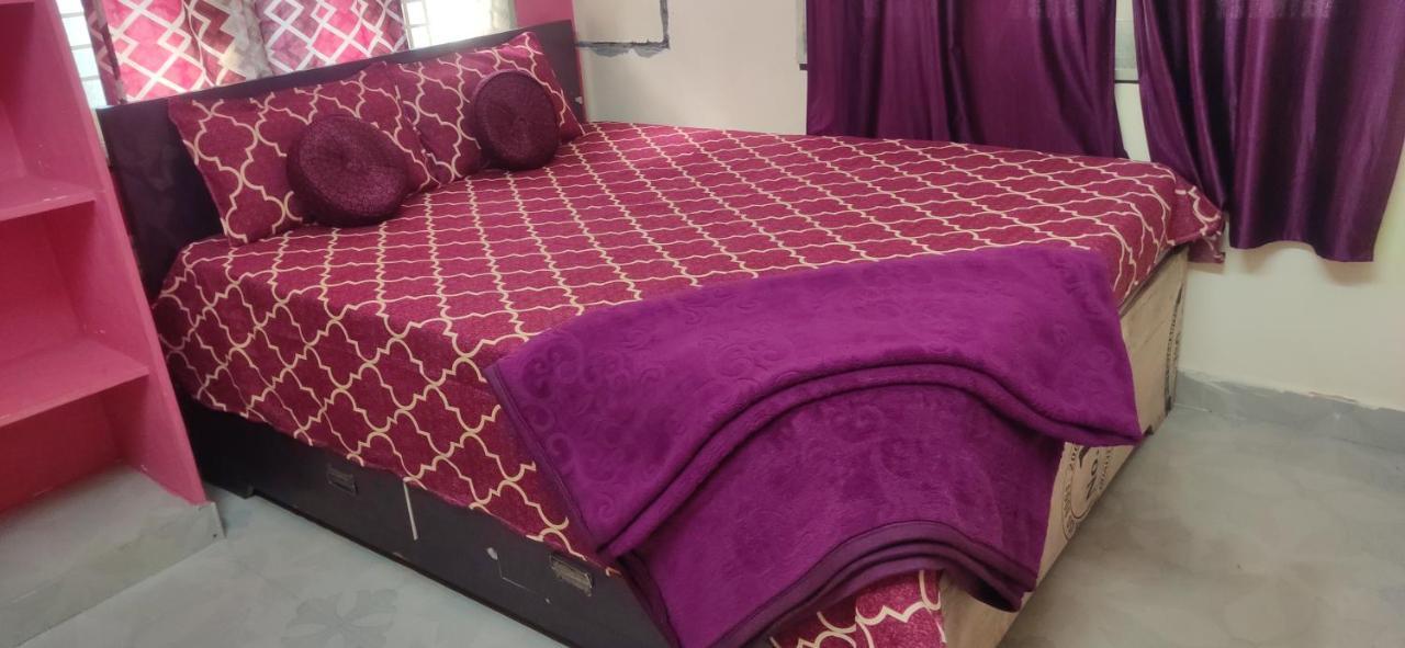 Lohit Homestay Hampi Bagian luar foto
