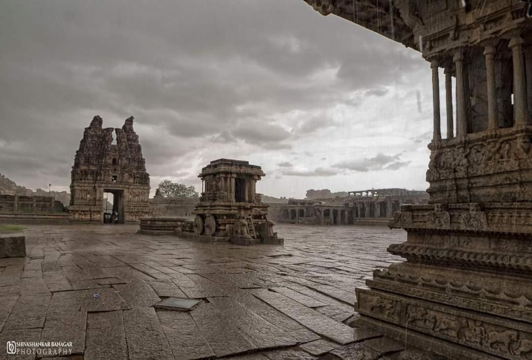 Lohit Homestay Hampi Bagian luar foto